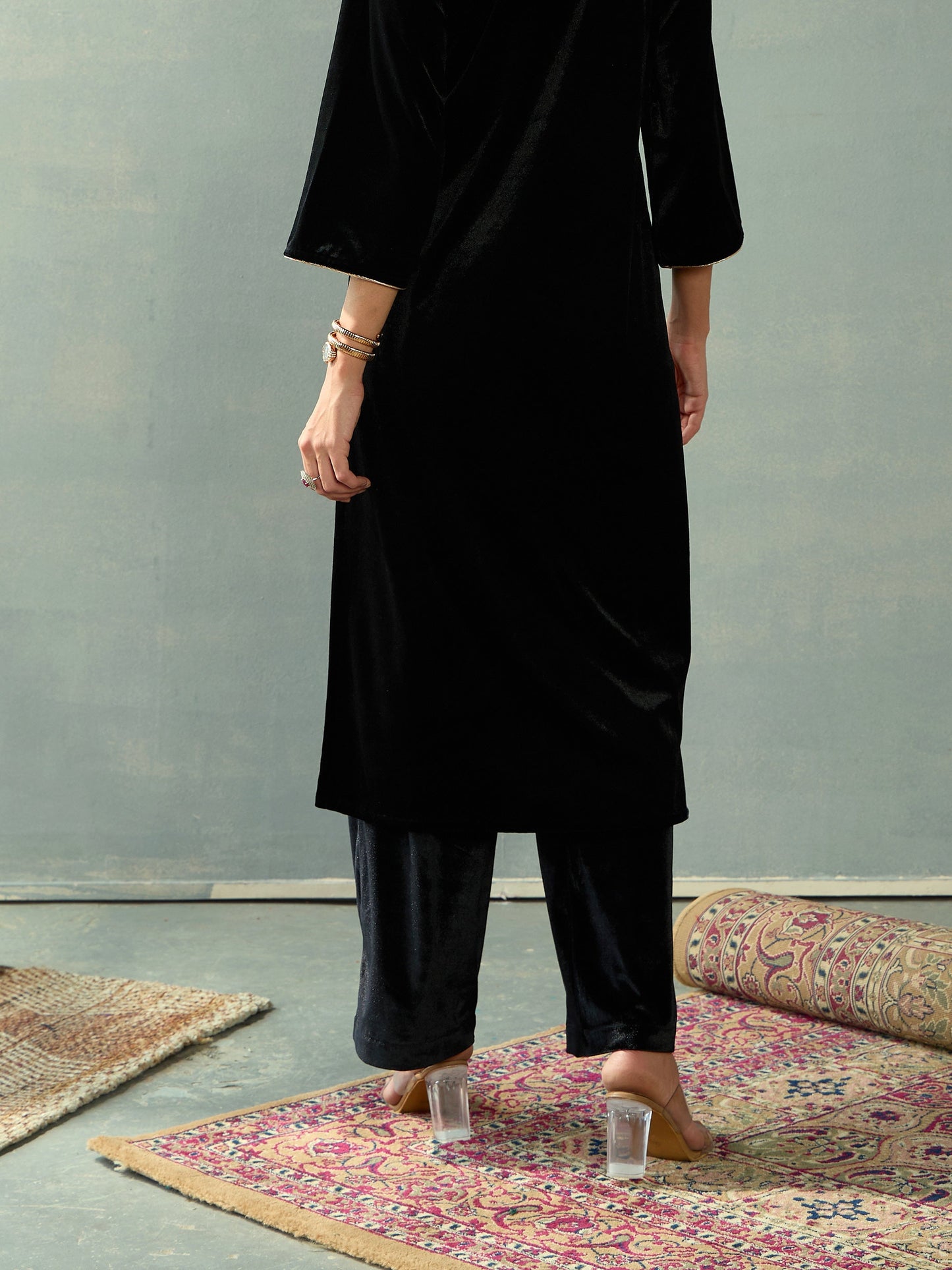 Women Black Velvet Elasticated Pants